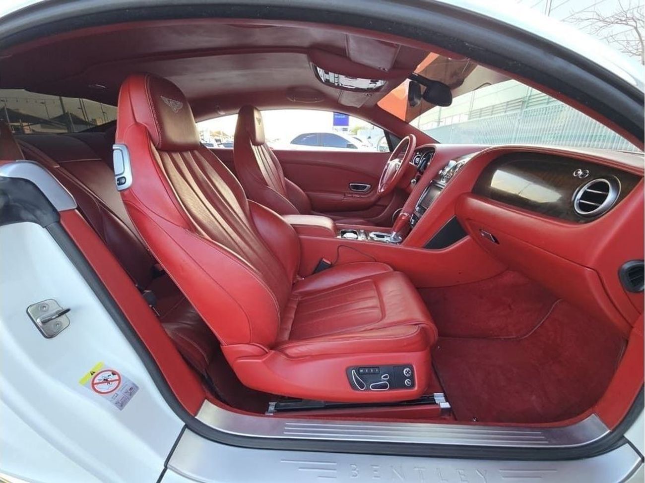 Bentley Continental GT GT 6.0L (552 HP)