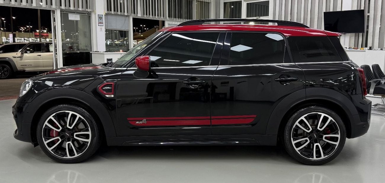 ميني جون كوبر كونتري مان GCC .. FSH .. Low Milegea .. Perfect Condition