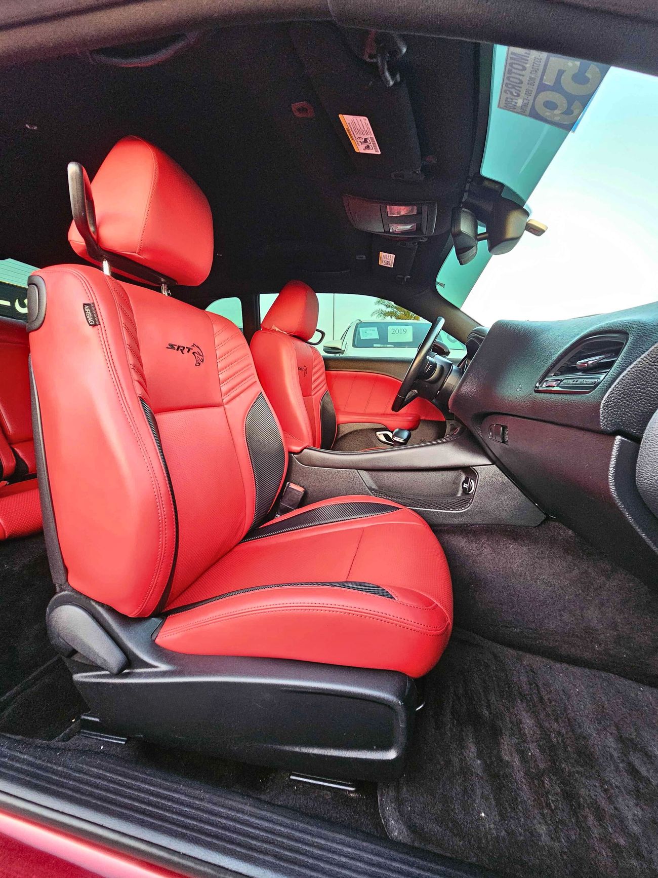 Dodge Challenger SXT/ V6/ ORG AIRBAG/ LEATHER/ DVD CAMERA/ PUSH START/ 696 MONTHLY / LOT# 24996