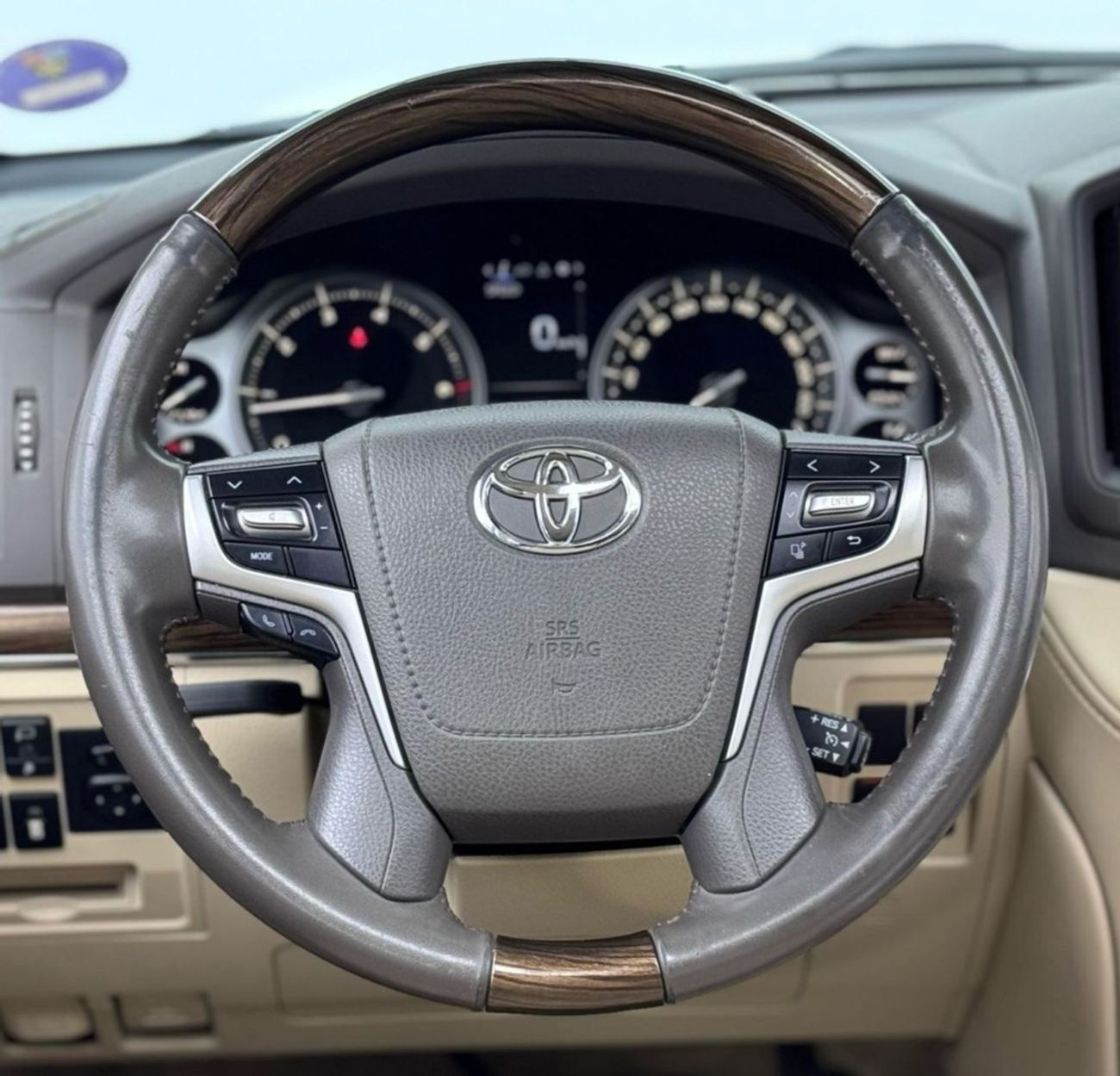 Toyota Land Cruiser GXR 4.6L 2019 Toyota Land Cruiser GX-R, 1 Year Warranty, Full Agency Service History, GCC