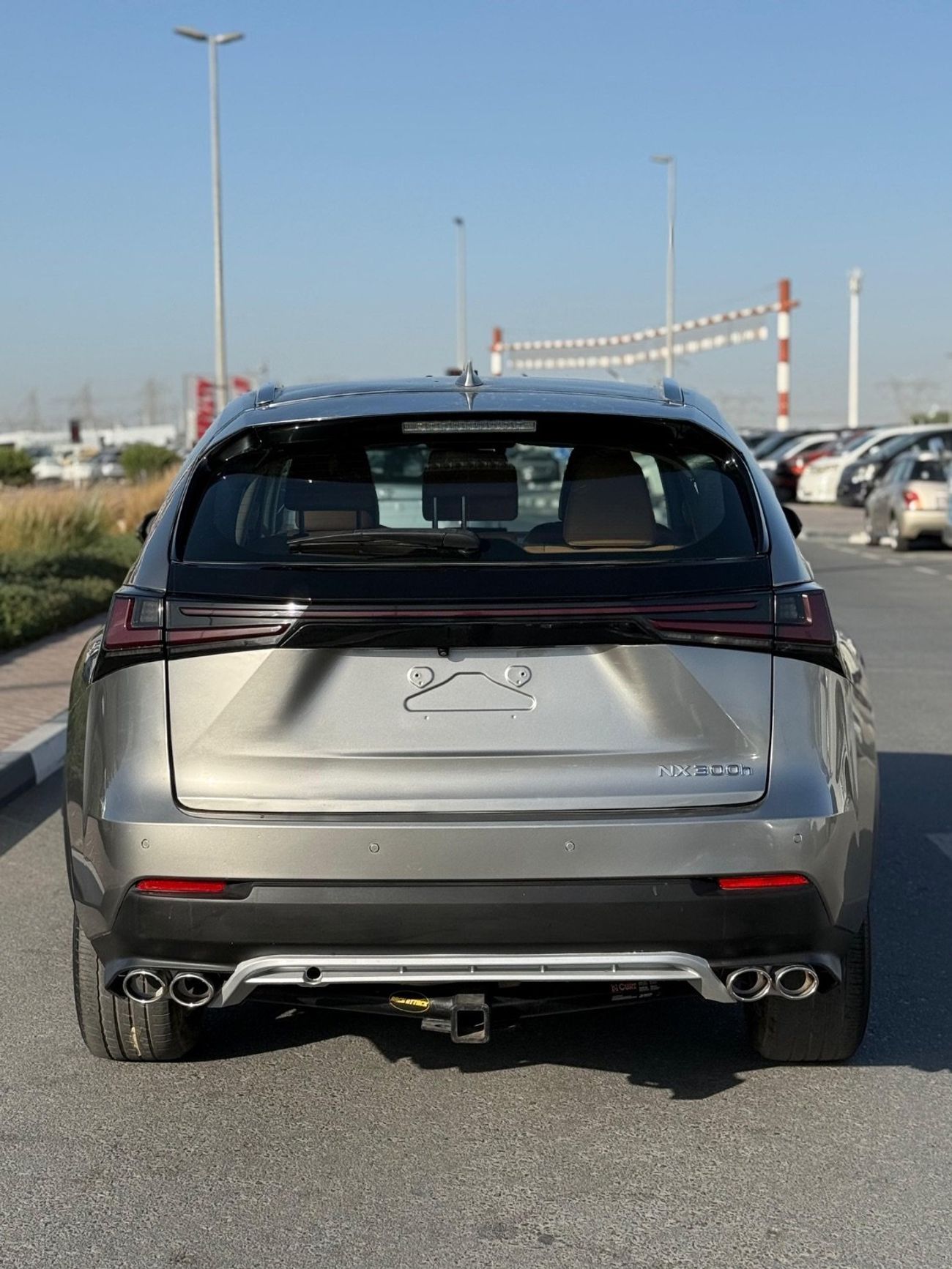 Lexus NX300 Hybrid NX300h Full Option