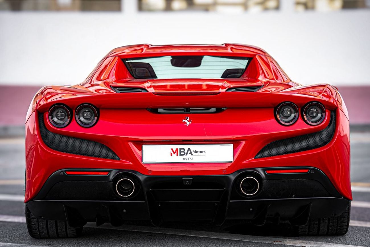 فيراري ف ٨ سبيدر Service History