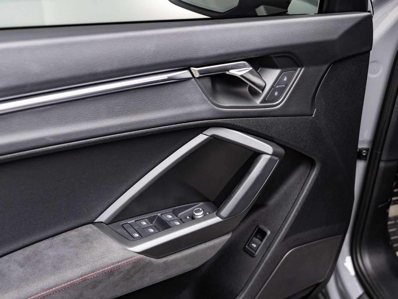 Audi RS Q3 Sportback TFSI quattro 2.5L 2024 Audi RSQ3, 2028 Audi Warranty + Service Contract, Low KMs, GCC