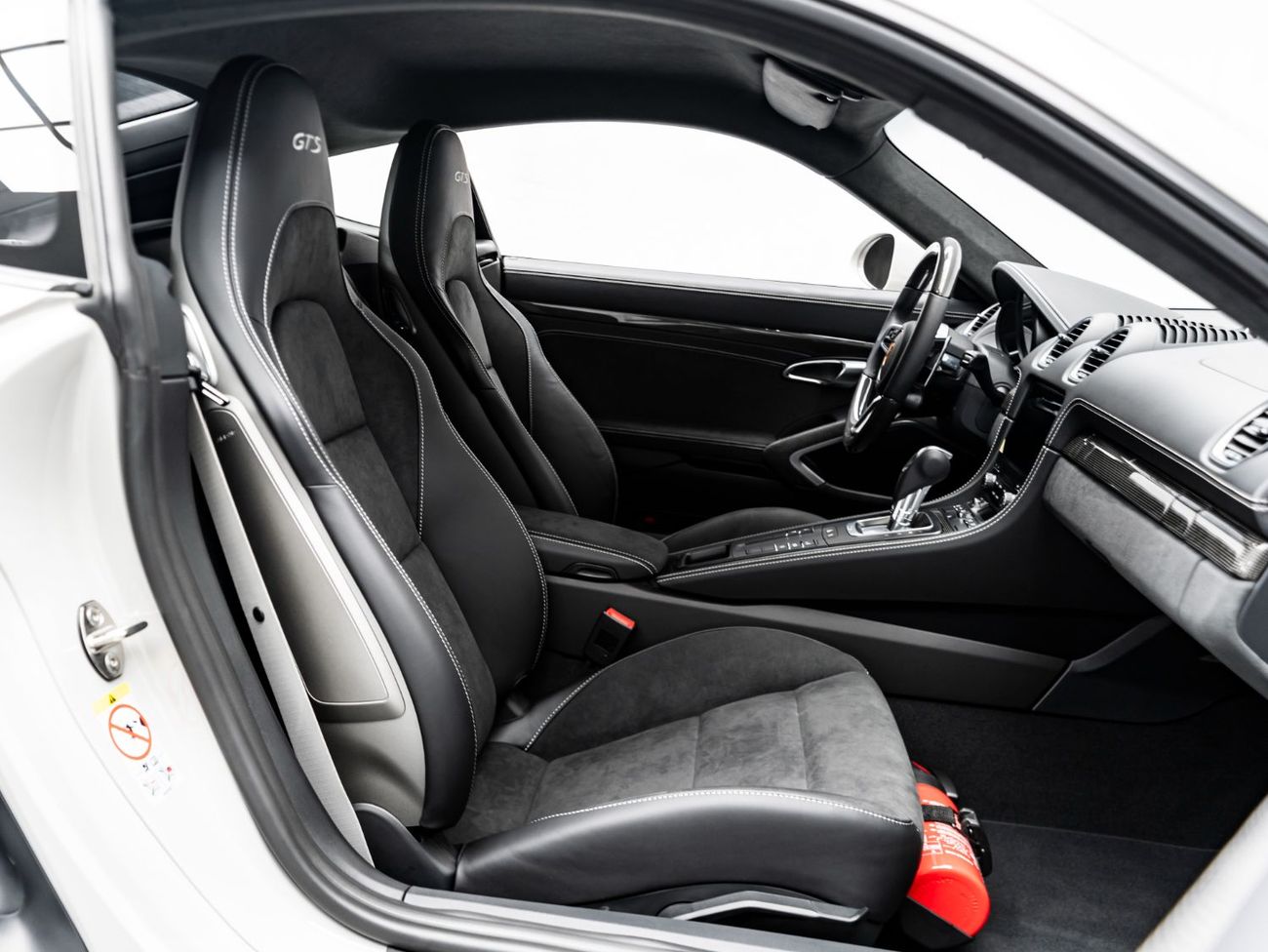 بورش كايمان 718 GTS 4.0L A/T