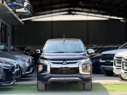 Mitsubishi Triton  2.4 DIESEL 4WD