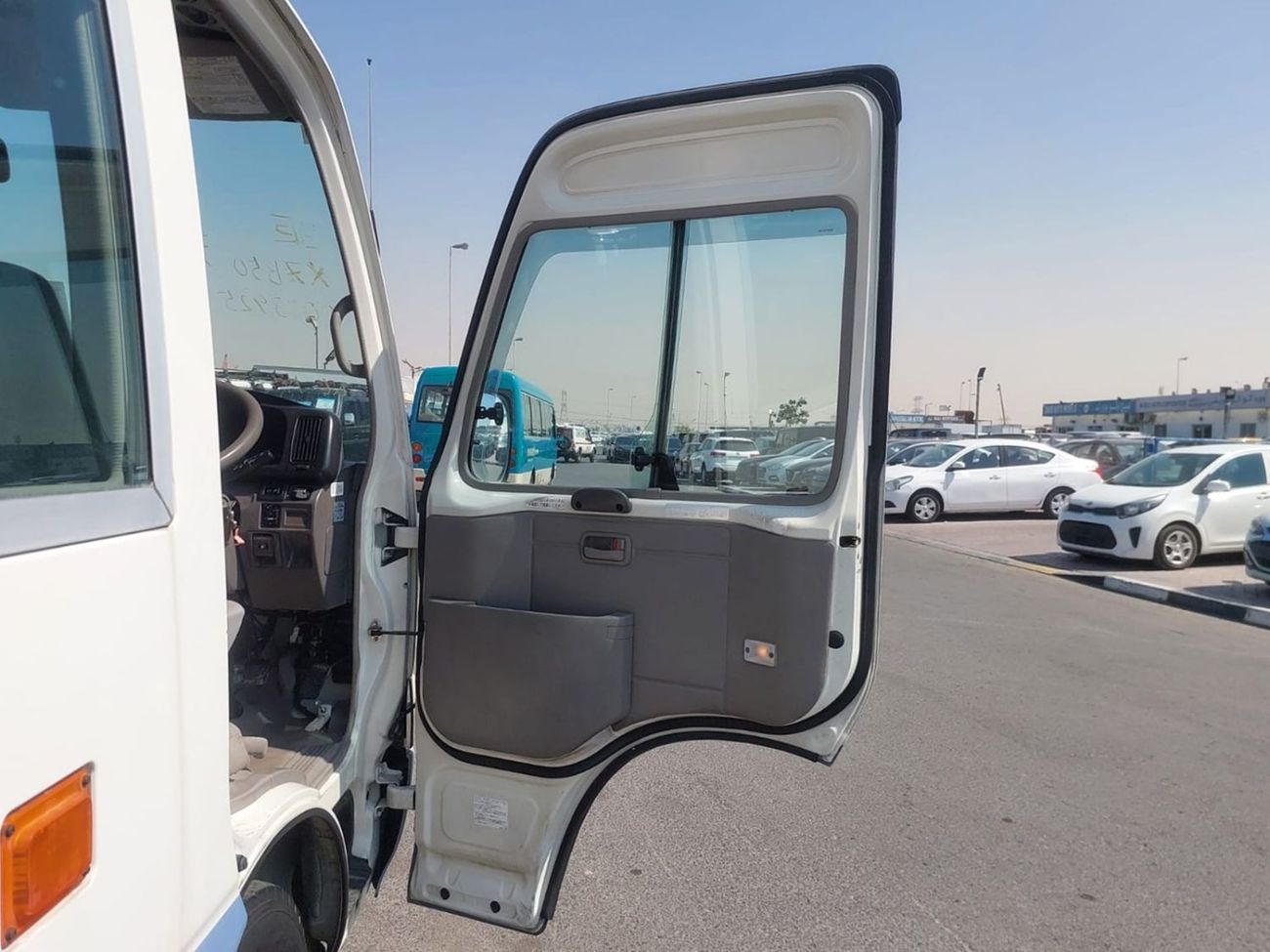 Toyota Coaster (RAMADAN OFFER) TOYOTA COASTER BUS RHD 2008 MODEL 4.0 L DIESEL AUTOMATIC(PM53925)