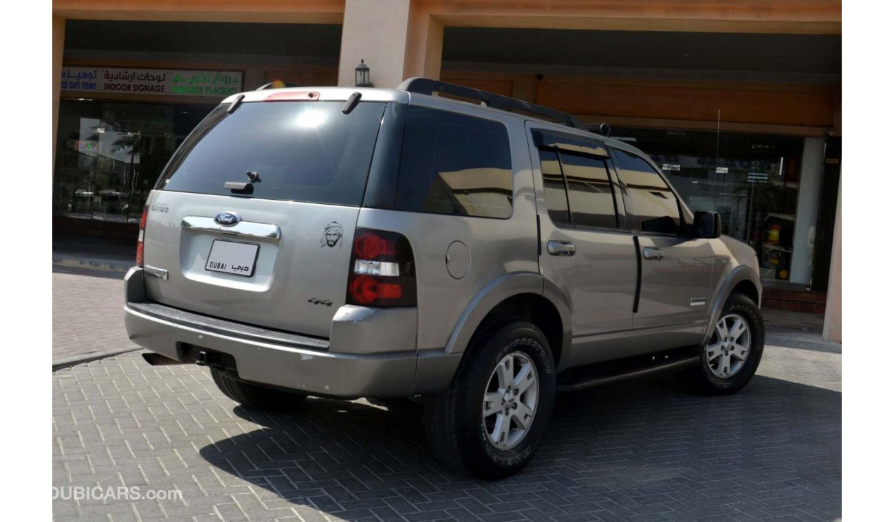 فورد إكسبلورر XLT 4X4 Mid Range Very Good Condition