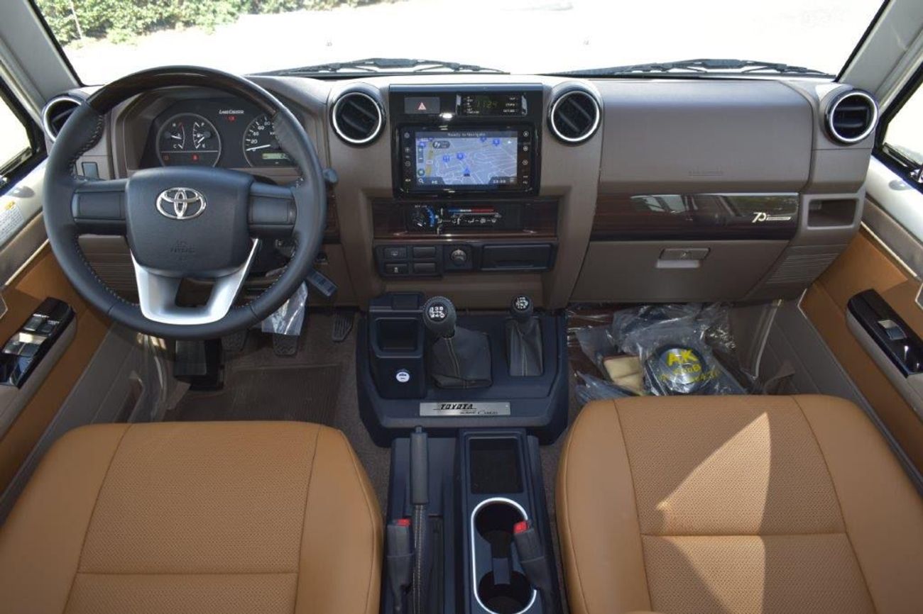 تويوتا لاند كروزر 70 71 Hardtop Xtreme V6 4.0L Petrol 5 Seat MT -70th Anniversary