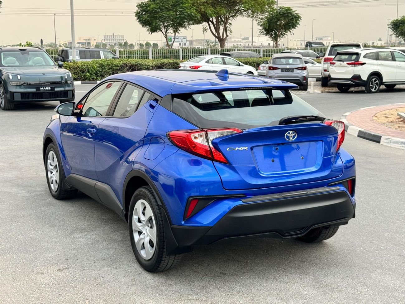 Toyota C-HR STD (NON GCC)