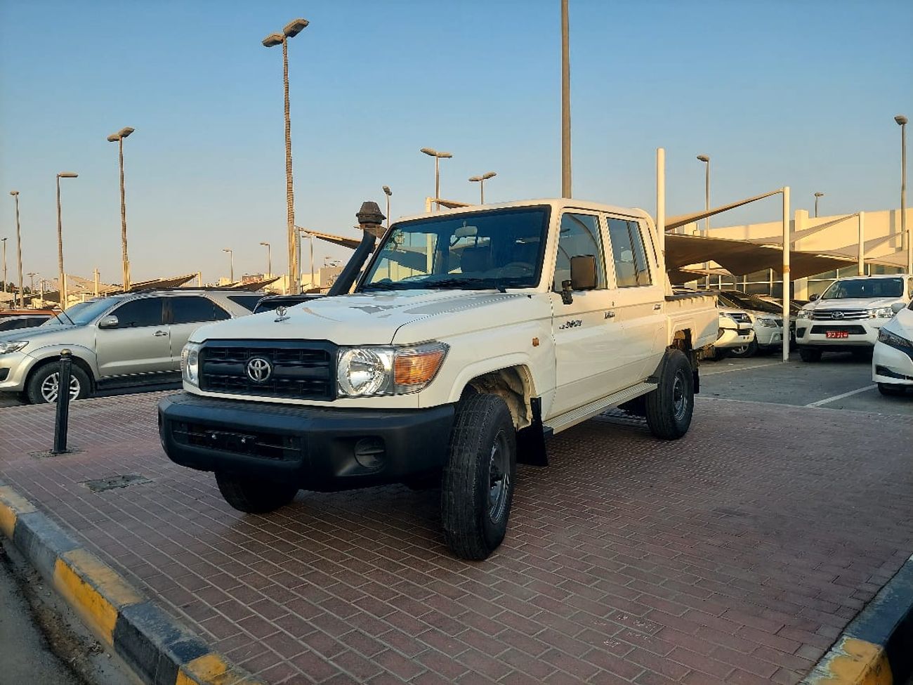 Toyota Land Cruiser Pick Up DC 4.2L DIESEL MANUAL TRANSMISSION ( 1HZ)