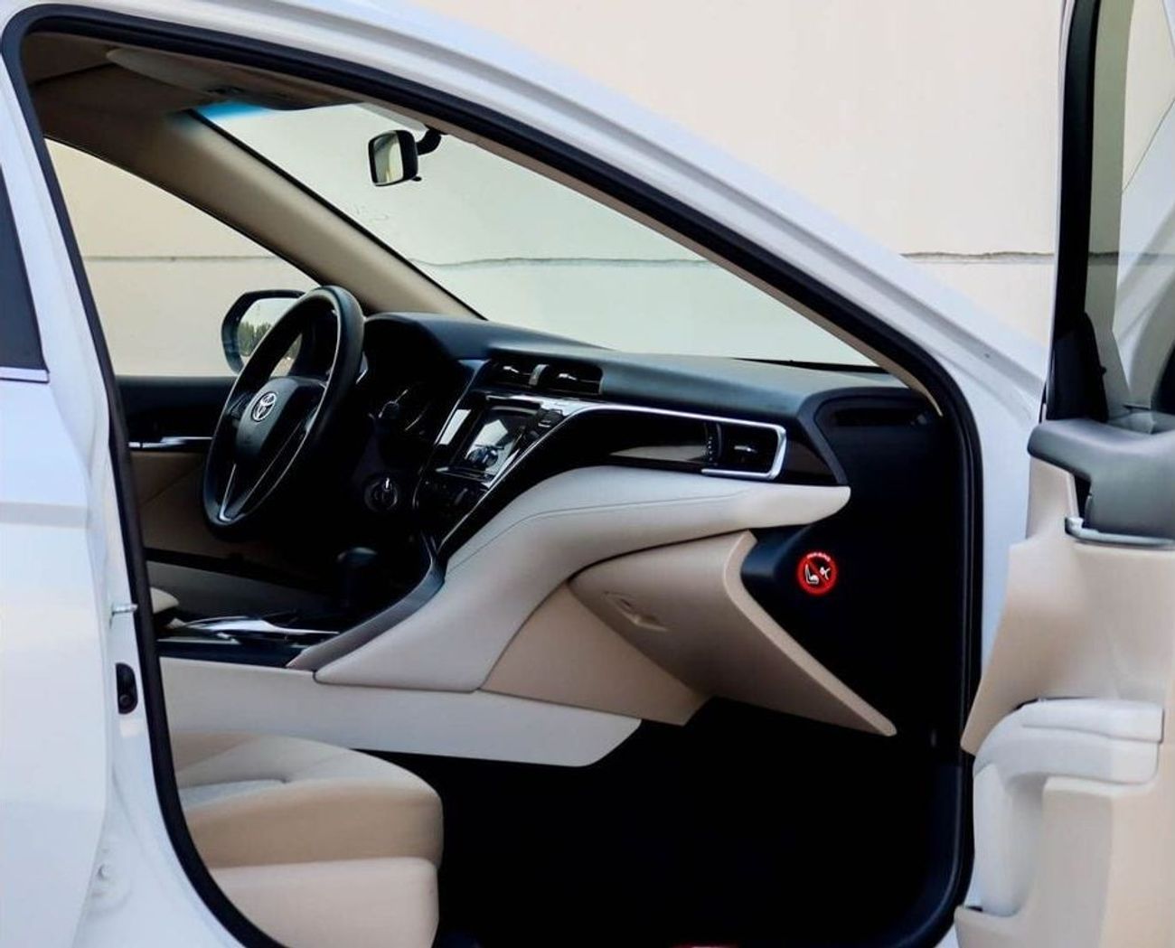 تويوتا كامري S 2.5L (181 HP) Toyota Camry 2018 GCC without accidents in excellent condition 1111 P.M