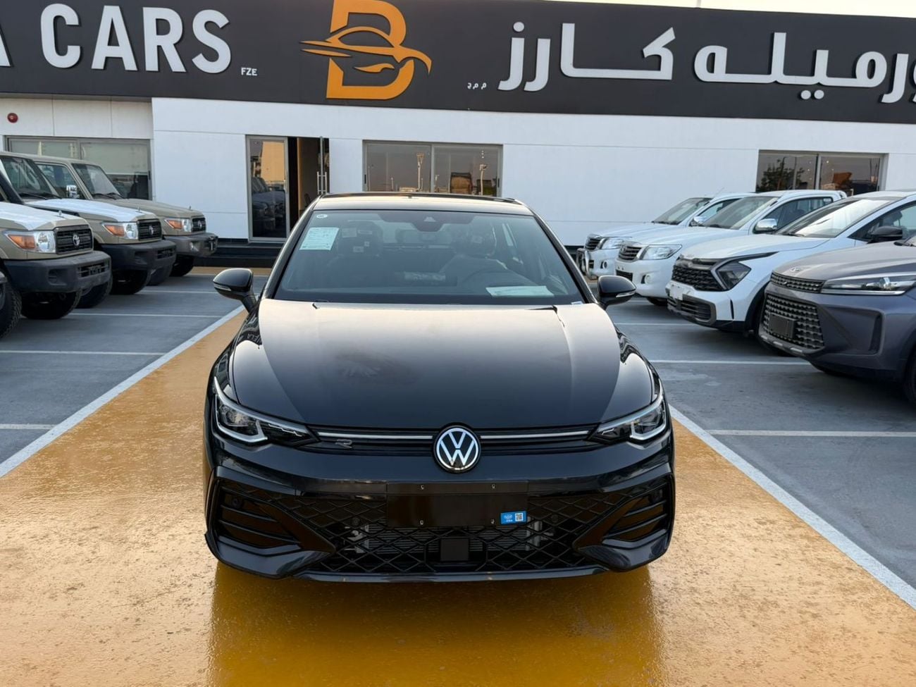 فولكس واجن جولف ار Base 2.0T