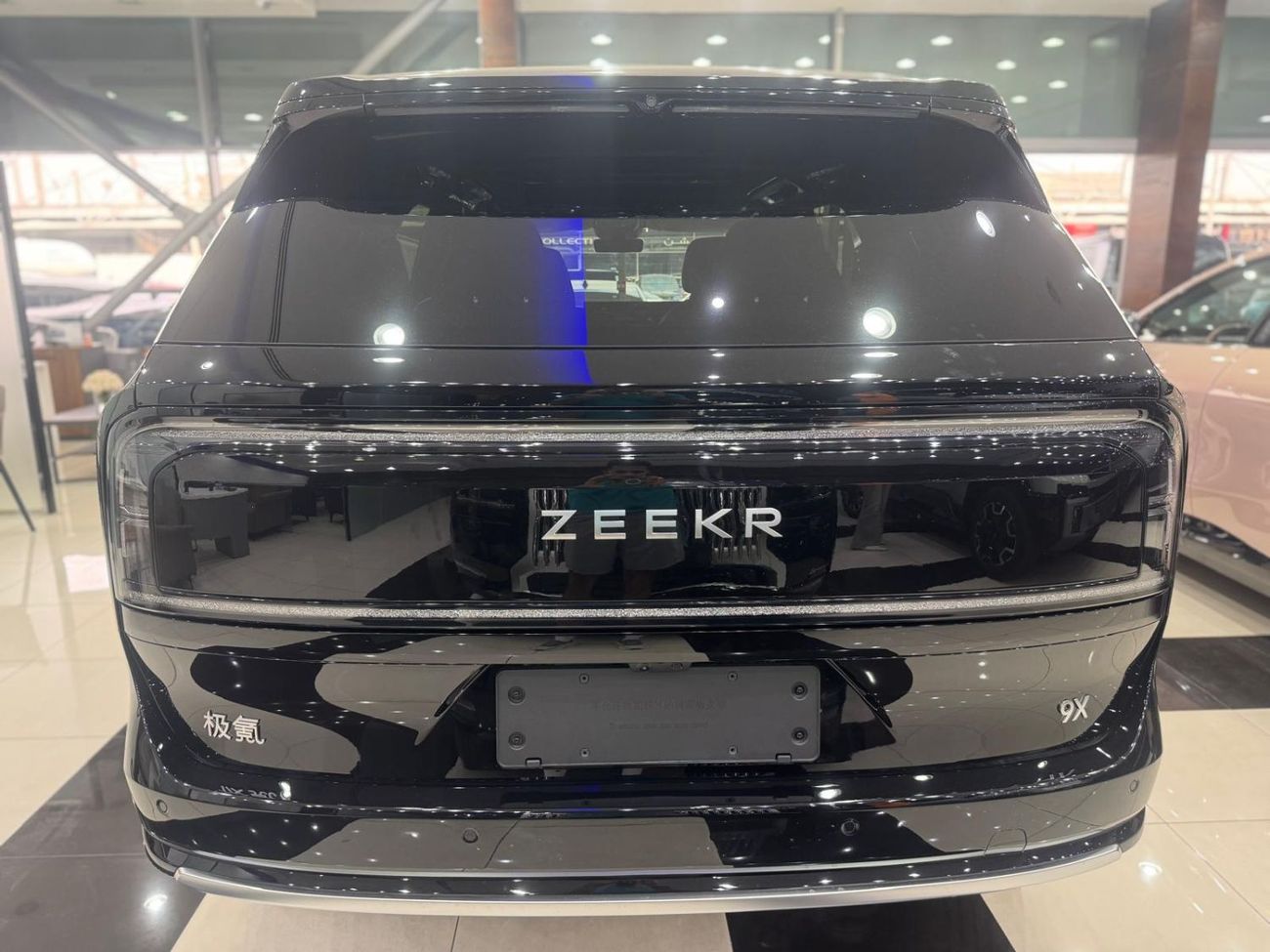 زيكر 9X EMI 6,480 AED - ZEEKR 9X - ULTRA EDITION - READY TO DRIVE - NO WAITING