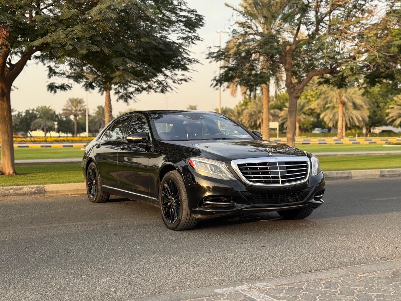 مرسيدس بنز S 550 MERCEDES S550 MODEL 2017 USA SPACE FULL OPTION