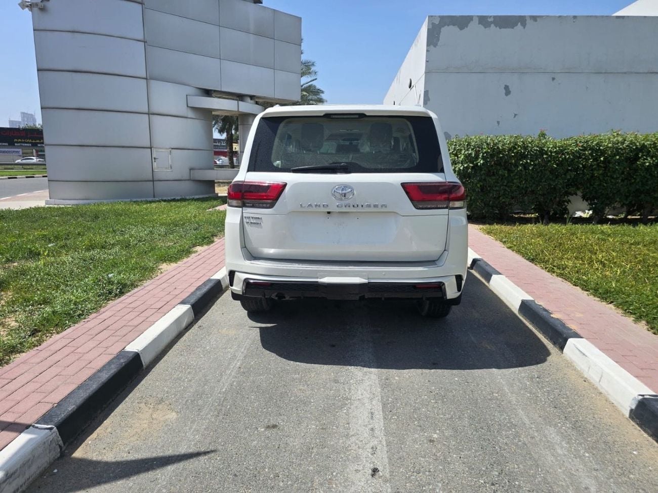 Toyota Land Cruiser GXR-V 3.5L