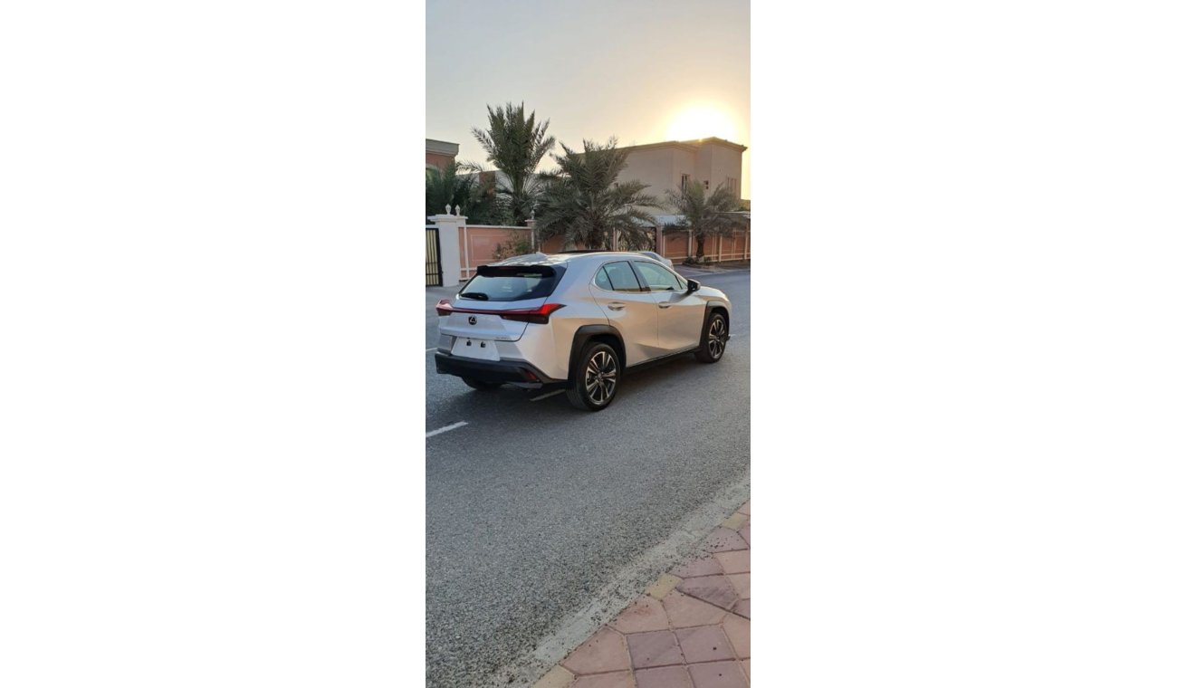 Lexus UX200 LEXUS UX200 2019 FULL OPTION CLEAN CAR