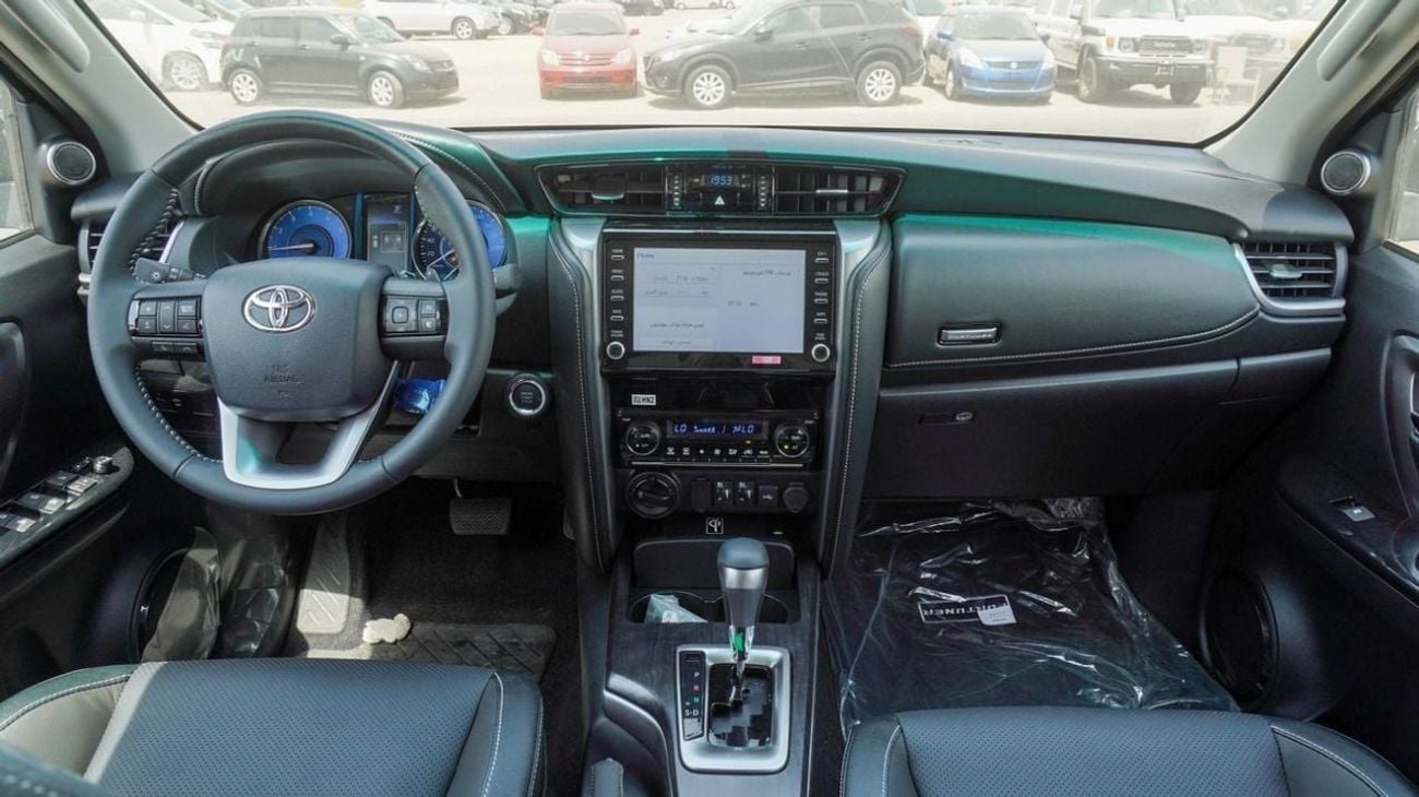 تويوتا فورتونر VXR 4.0L (278 HP)