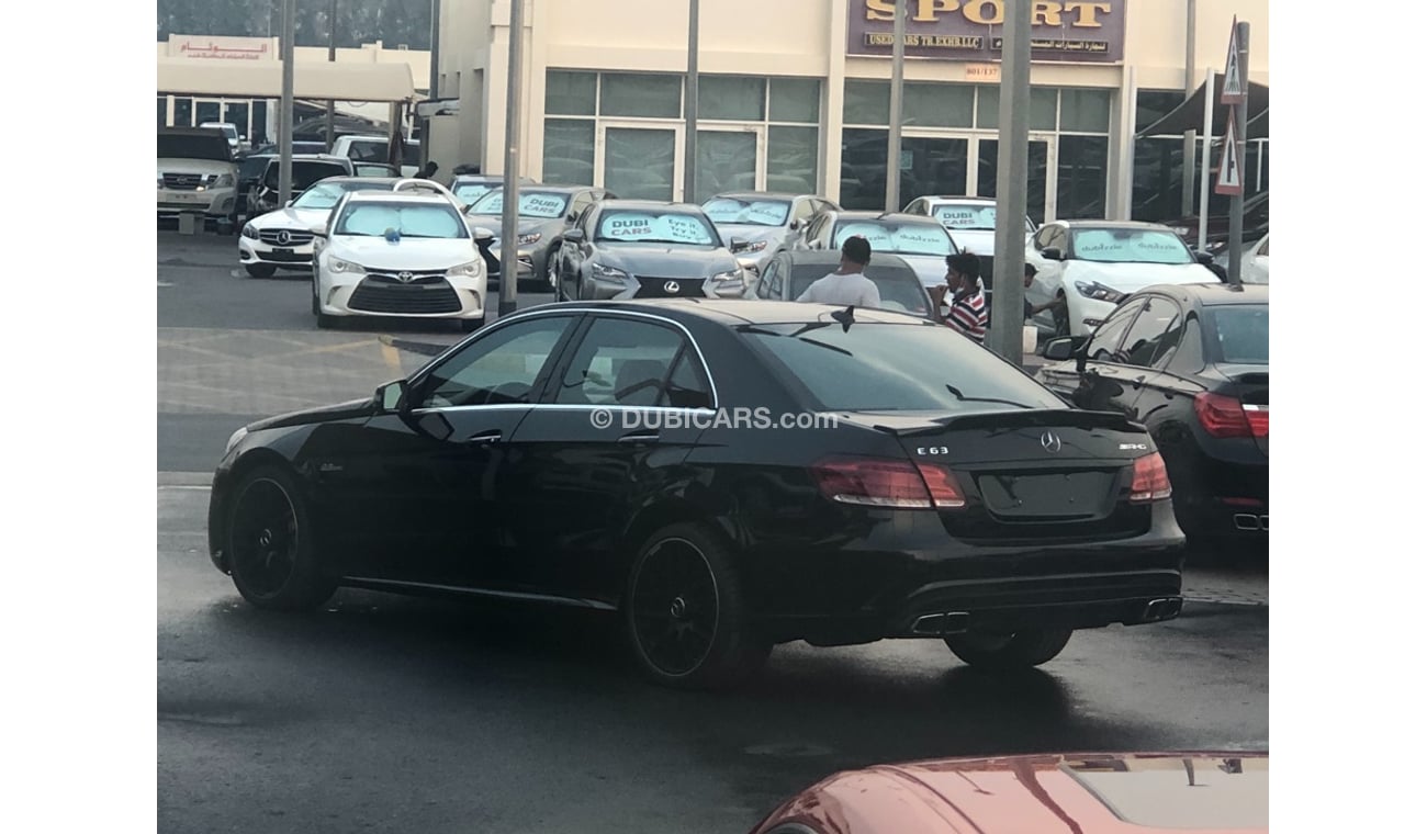 مرسيدس بنز E 63 AMG موديل 2010 محول 2016 حاله جيده من الداخل والخارج فل مواصفات بانوراما ومثبت سرعه وتحكم كهربي كامل و