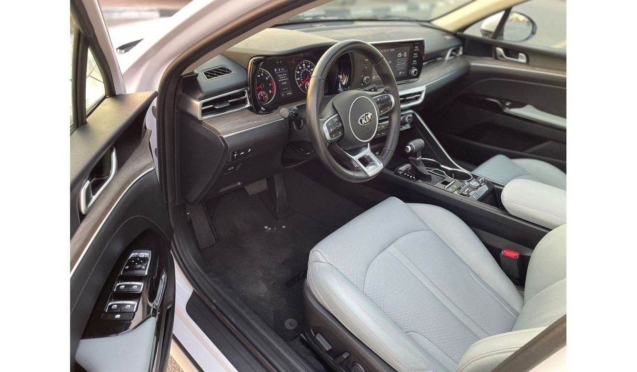 Kia K5 2021 Kia K5 EX 1.6L Turbo V4 Full Option Panoramic View With Radar And Sensor - 37,800 Km