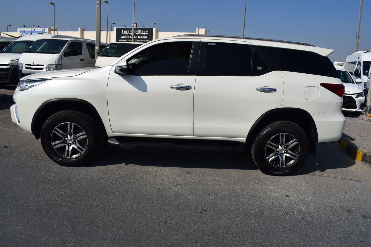 Toyota Fortuner Toyota Fortuner EXR 2.7L (160 HP), model:2019. Excellent condition