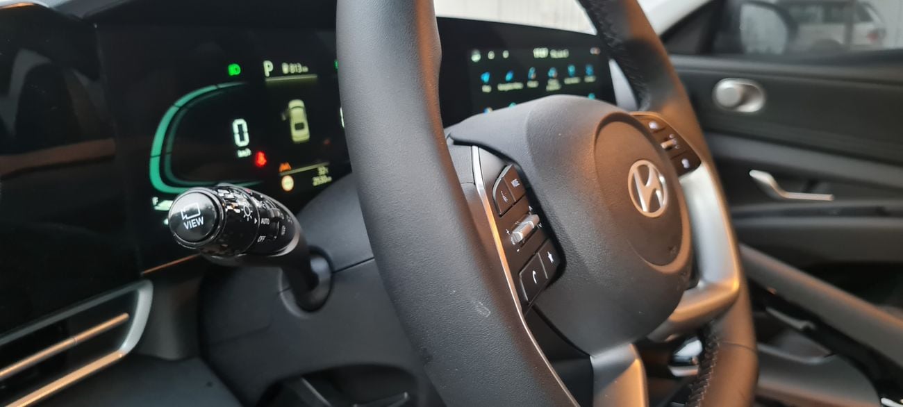 هيونداي إلانترا 2.0L Comfort