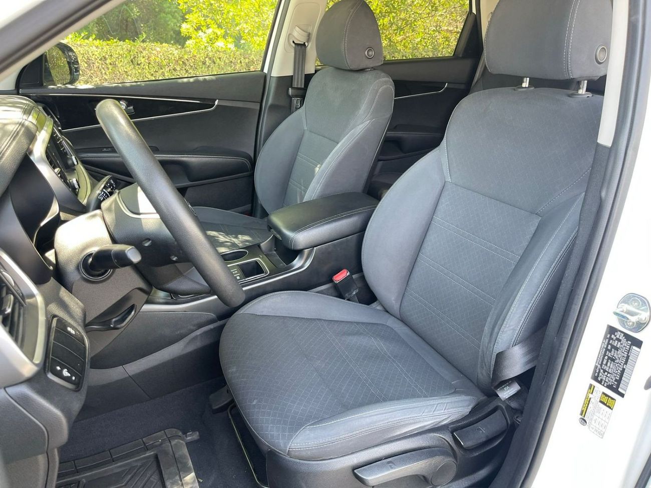 كيا سورينتو متوسط المواصفات