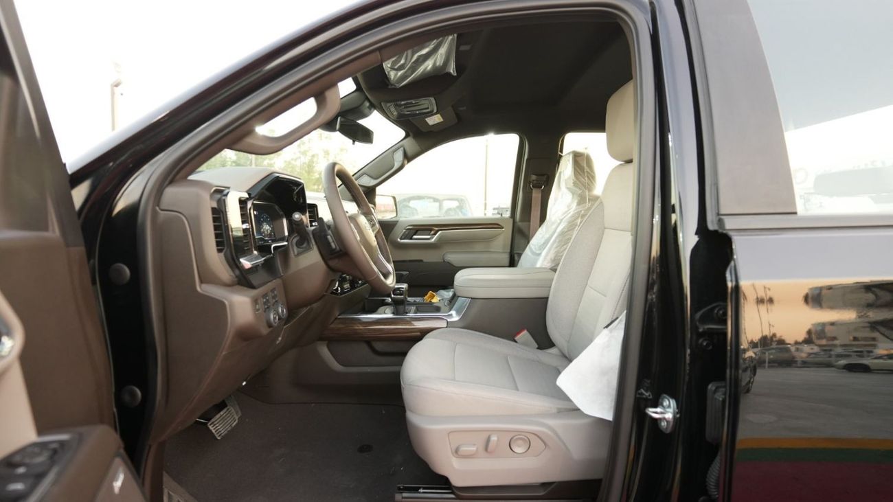 Chevrolet Silverado 2023 CHEVORLET SILVERADO Z71 5.3L V8 4WD PICK-UP 4doors