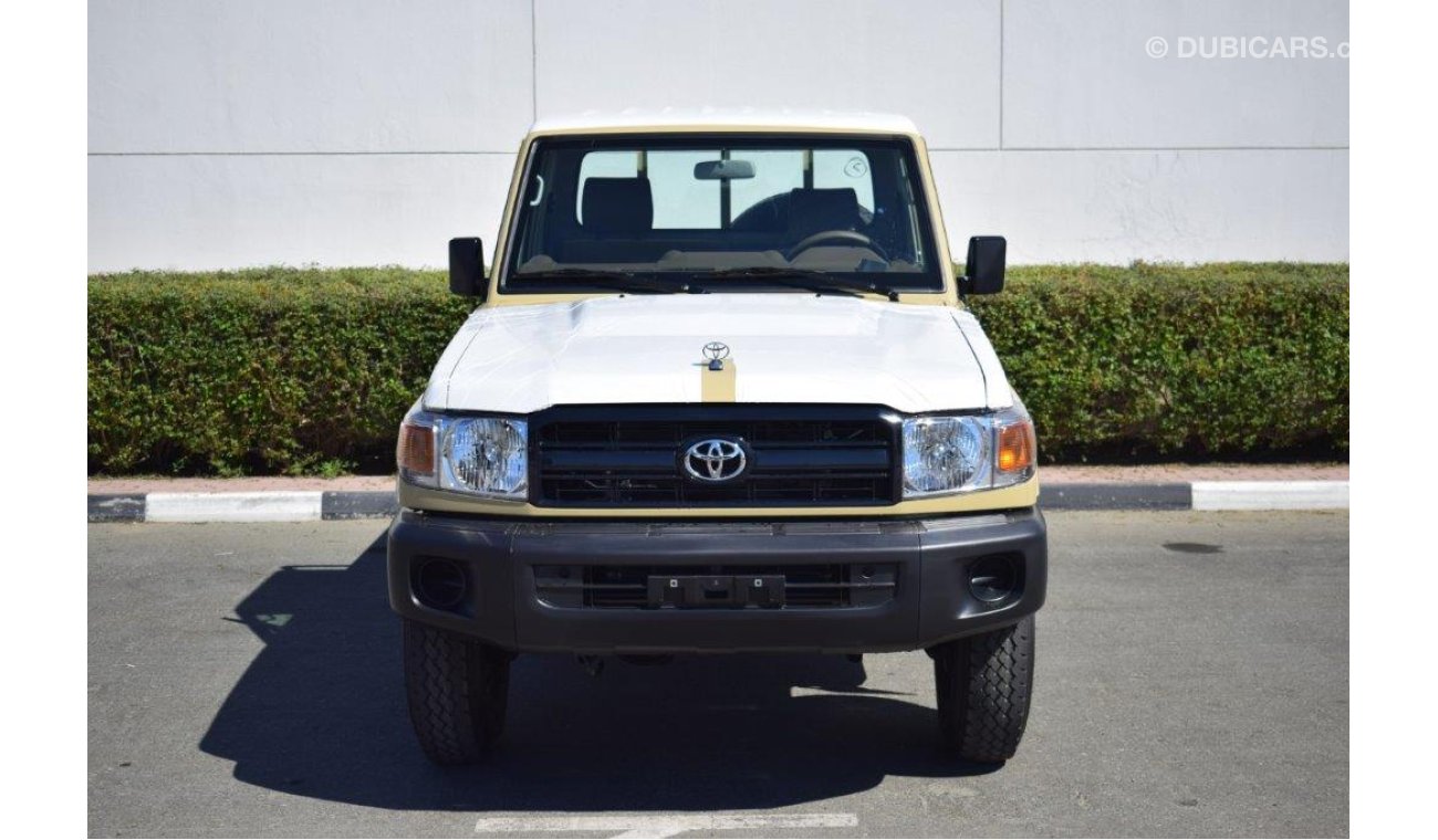 تويوتا لاند كروزر بيك آب 79 SINGLE CAB V6 4.0L PETROL MANUAL TRANSMISSION