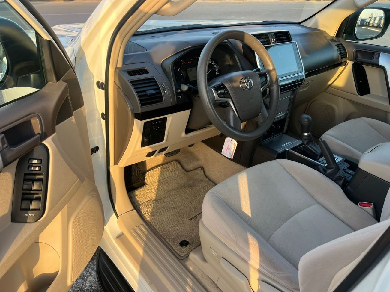 تويوتا برادو 2023  Toyota Prado TX 2.7L V4- AWD 4x4 - GCC - No Accedent - 2key - Rear CAM