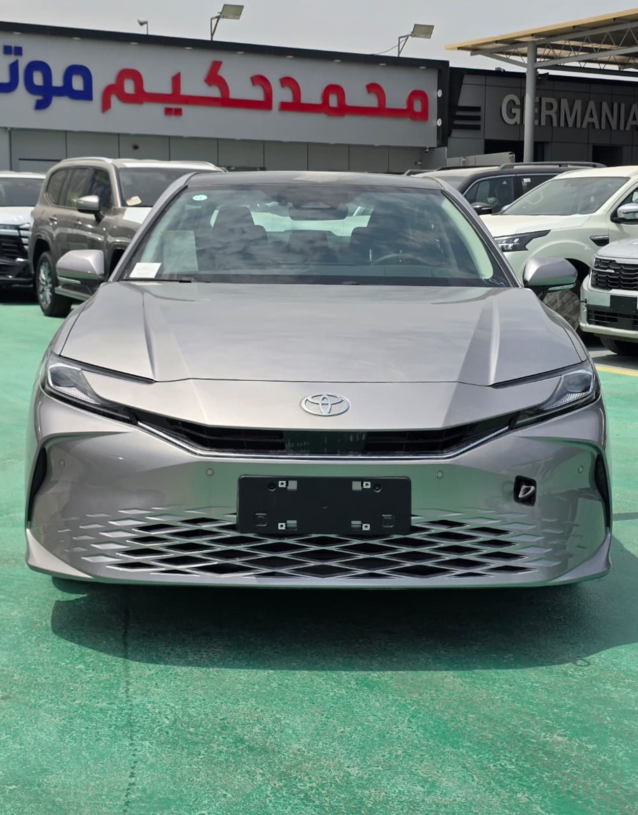 تويوتا كامري GLE 2.5L Hybrid