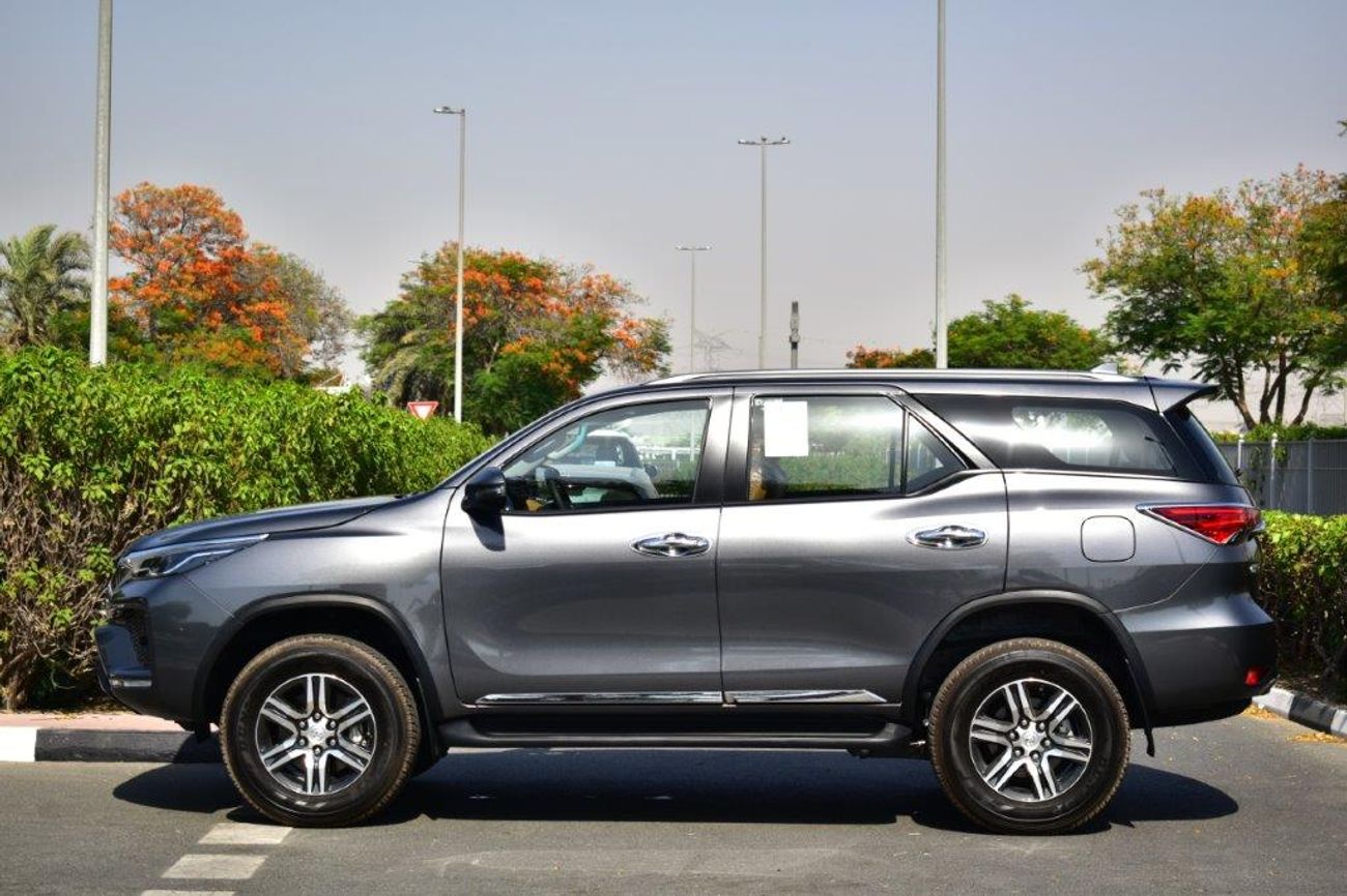 Toyota Fortuner 2025 MODEL TOYOTA FORTUNER GXR LIMITED  2.7L PETROL 4WD 7 SEATER AUTOMATIC