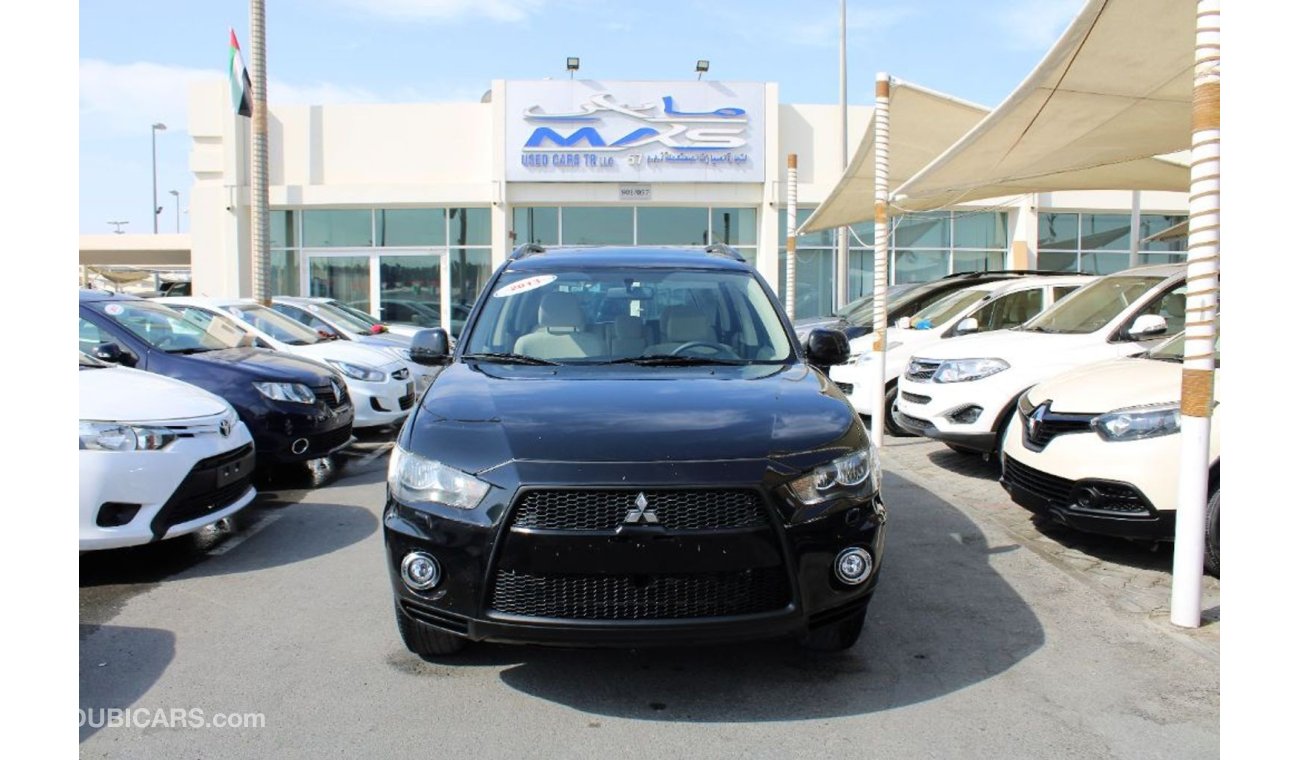 Mitsubishi Outlander ACCIDENTS FREE - 4WD - 2 KEYS - CAR IS IN PERFECT CONDITION INSIDE OUT - FULL OPTION
