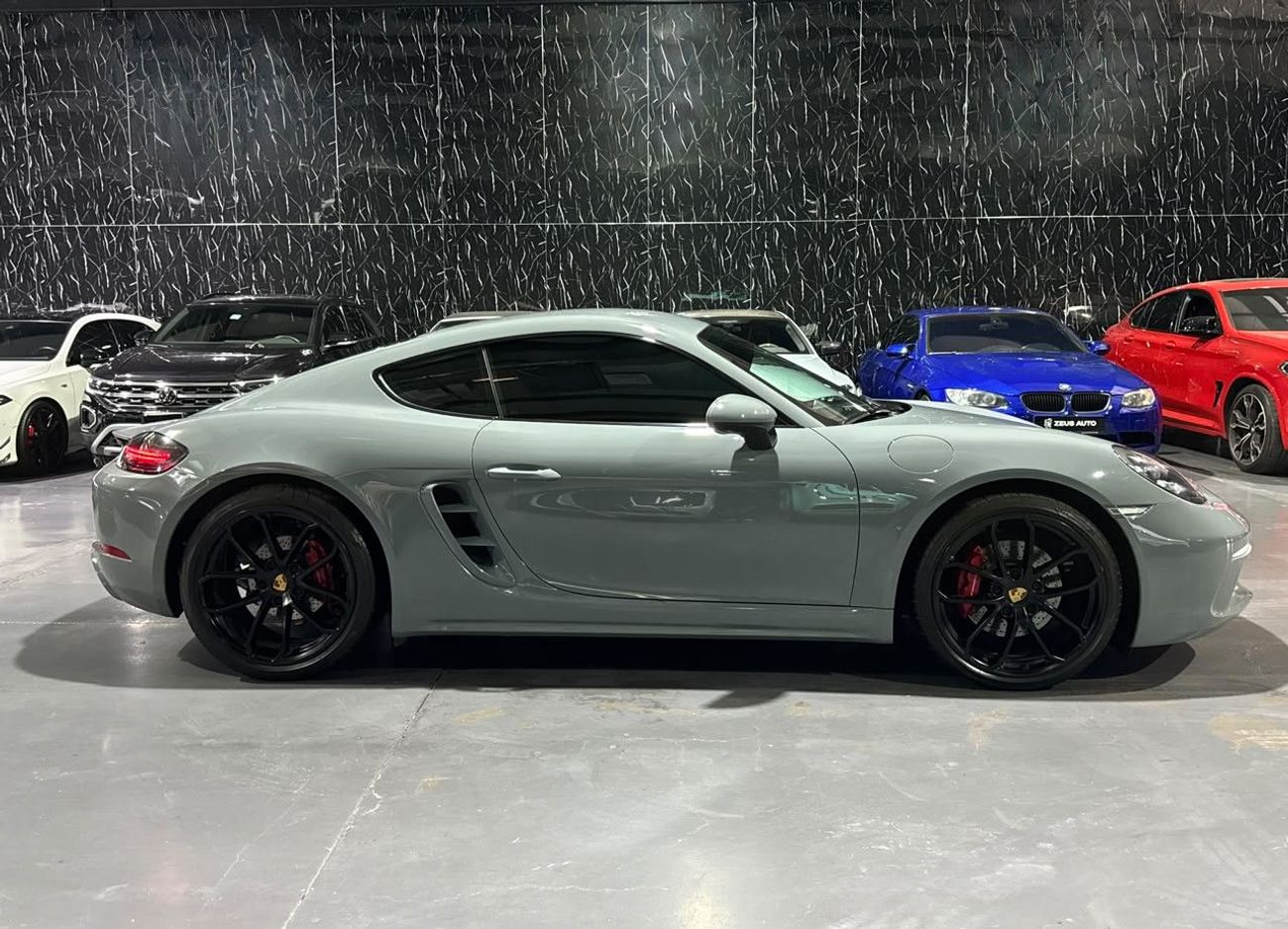 بورش كايمان 718 STYLE EDITION Porsche 718 cayman | GCC |  Rare ARCTIC Grey | Low Mileage