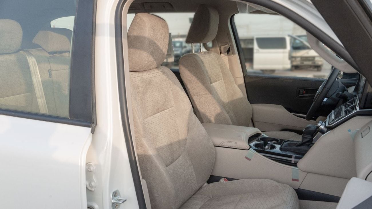 تويوتا لاند كروزر 2026 Toyota Land Cruiser GXR 3.3L AT Diesel (White-Beige) Basic