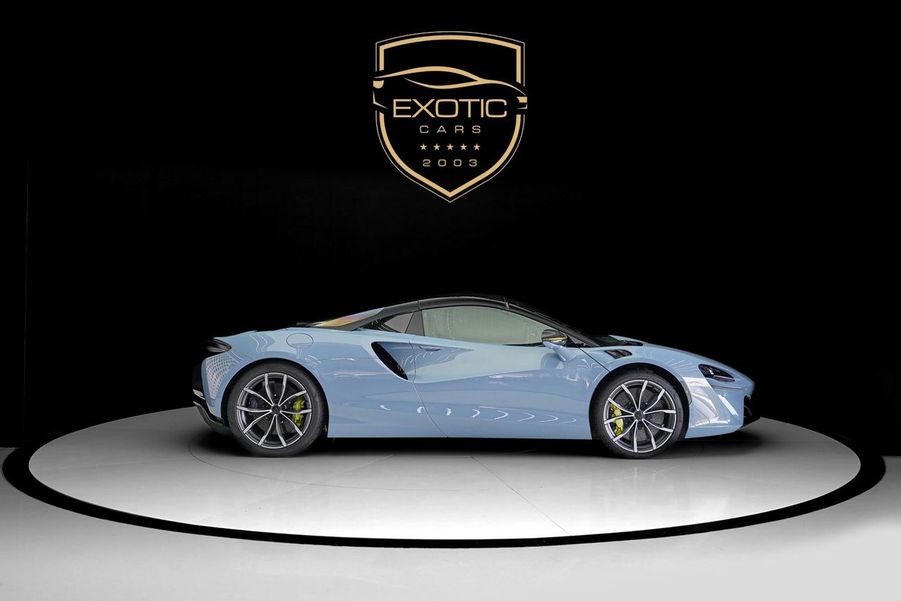 McLaren Artura Spider