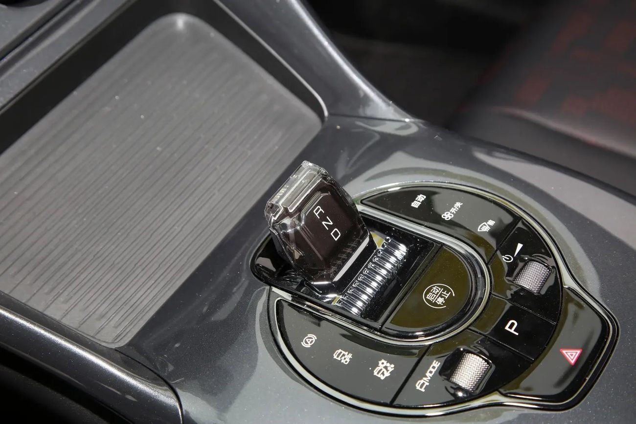 بي واي دي e2 BYD E2 LUXUARY 2025 MODEL