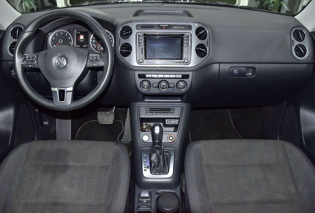 Volkswagen Tiguan EXCELLENT DEAL for our Volkswagen Tiguan 1.4L ( 2016 Model ) in Grey Color GCC Specs