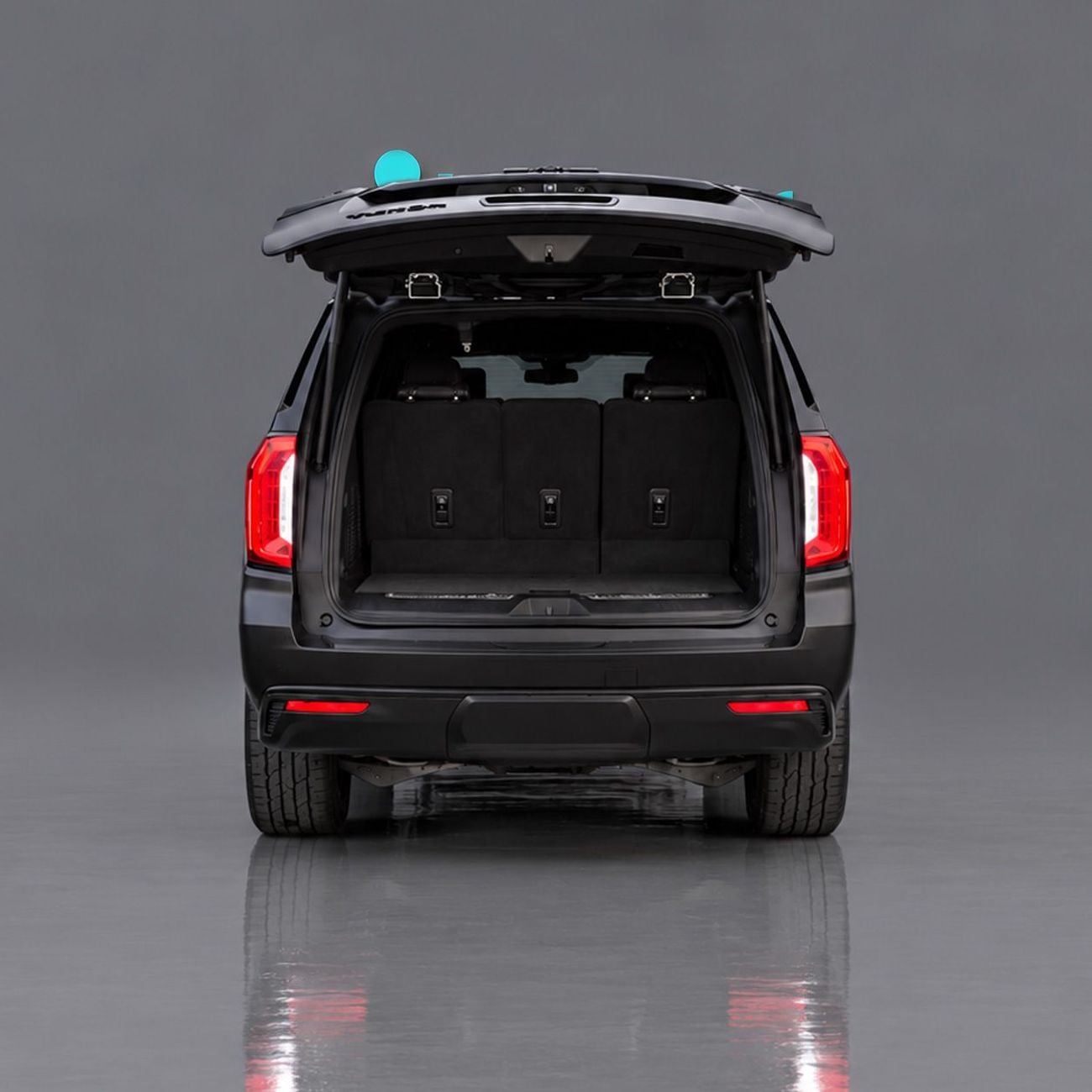 GMC Yukon AED 2,682 P.M • 0% Downpayment • GMC Yukon AT4 • 1 Year Warranty