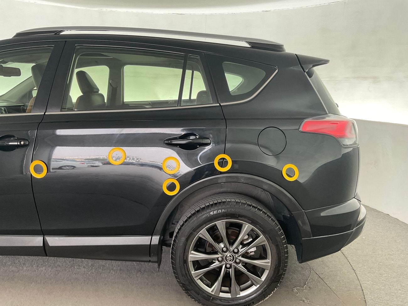 تويوتا راف ٤ 2.5 VXR 4WD NAV LHR AUTO | شامل الضمان | 0 ﺪﻔﻋﺓ ﺃﻮﻟﻯ