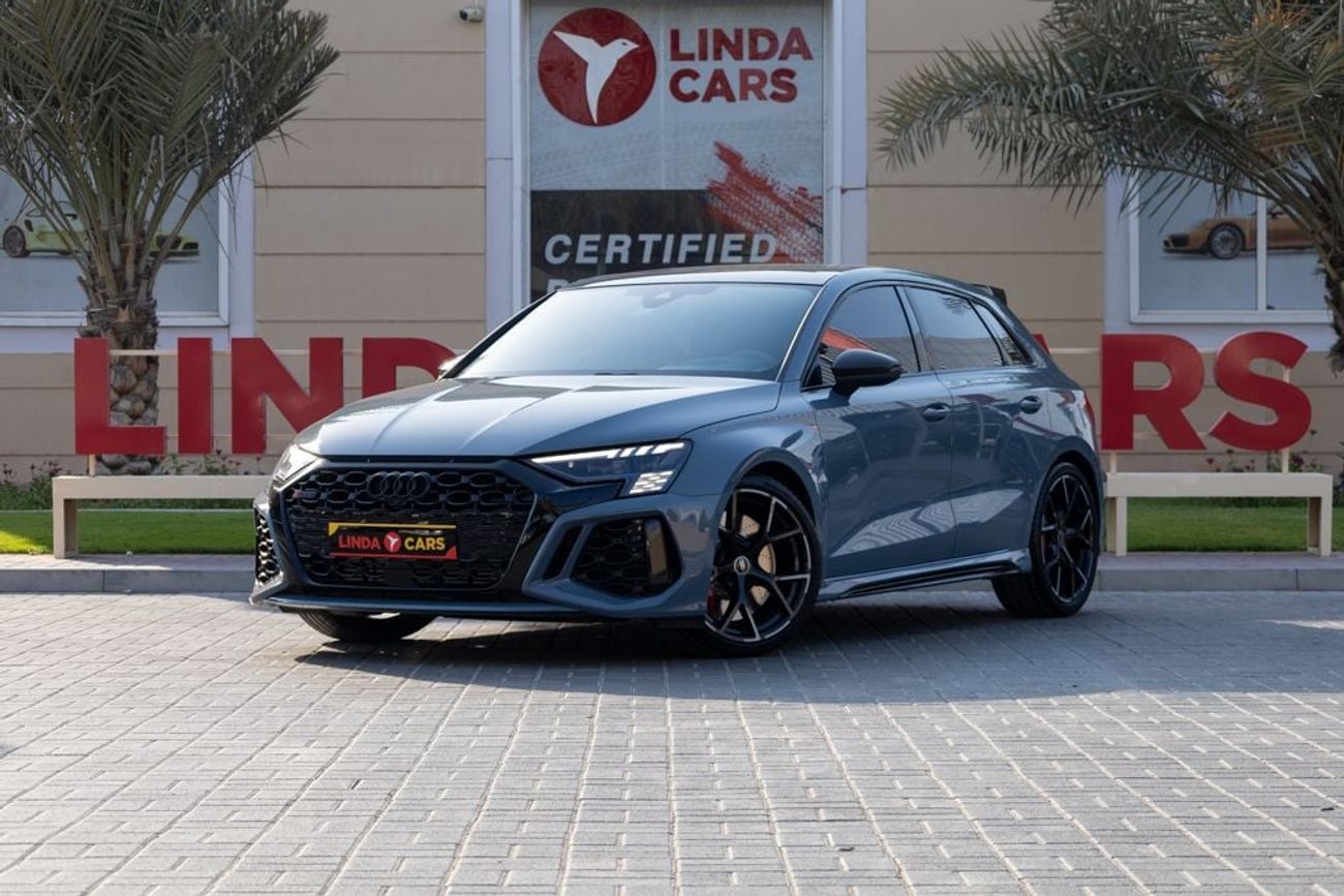 أودي RS3 TFSI quattro 2.5L Sportback