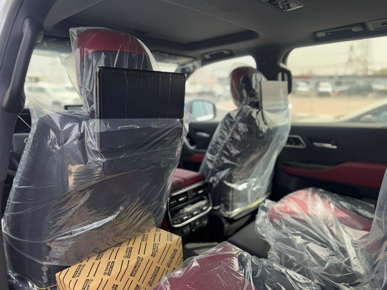 تويوتا لاند كروزر LAND CRUISER GR SPORT 3.5L 2025 GCC