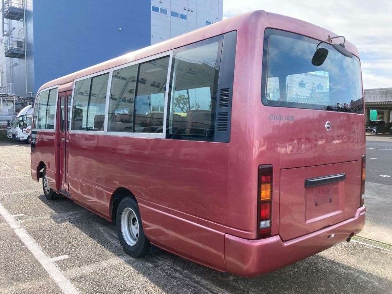 Nissan Caravan 4.2L V6 DIESEL /  2003/29SEAT/BHW41