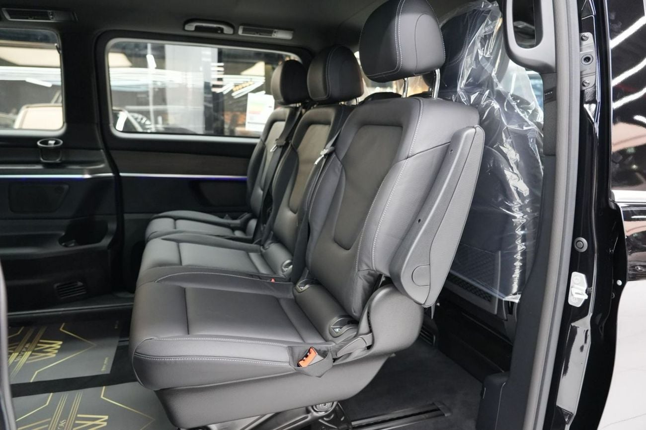 Mercedes Benz V300