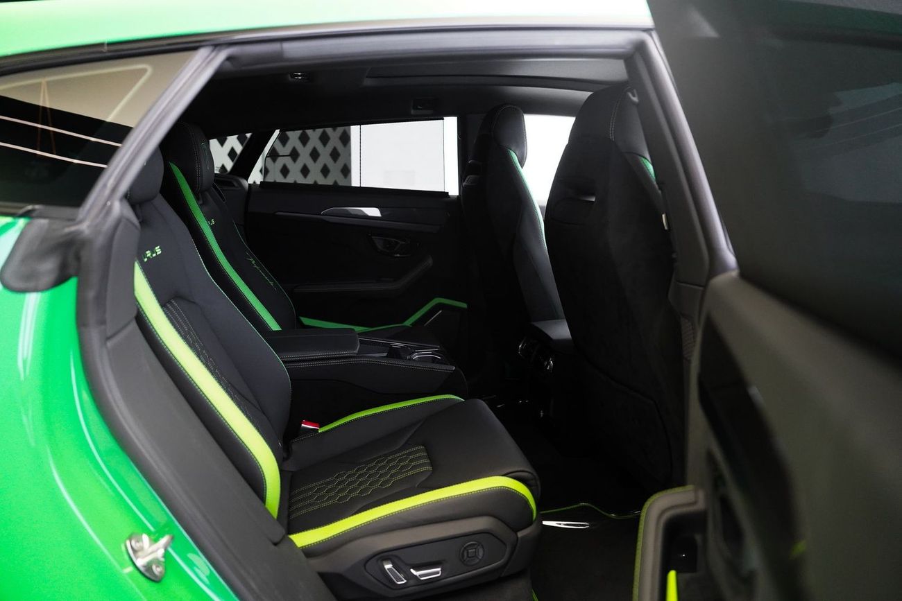 لامبورغيني اوروس 4.0T V8 Performante