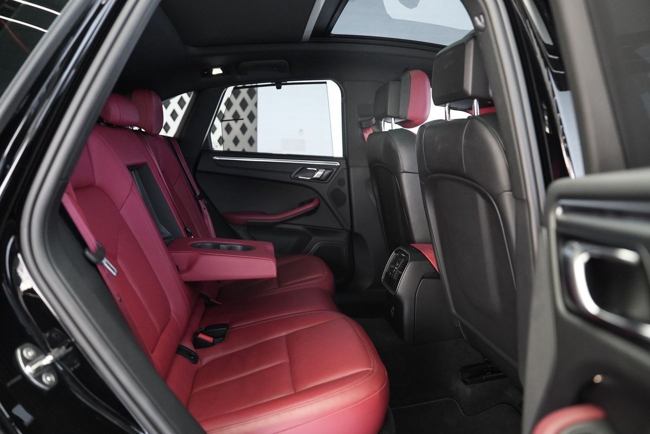 Porsche Macan Std 2.0L (252 HP)