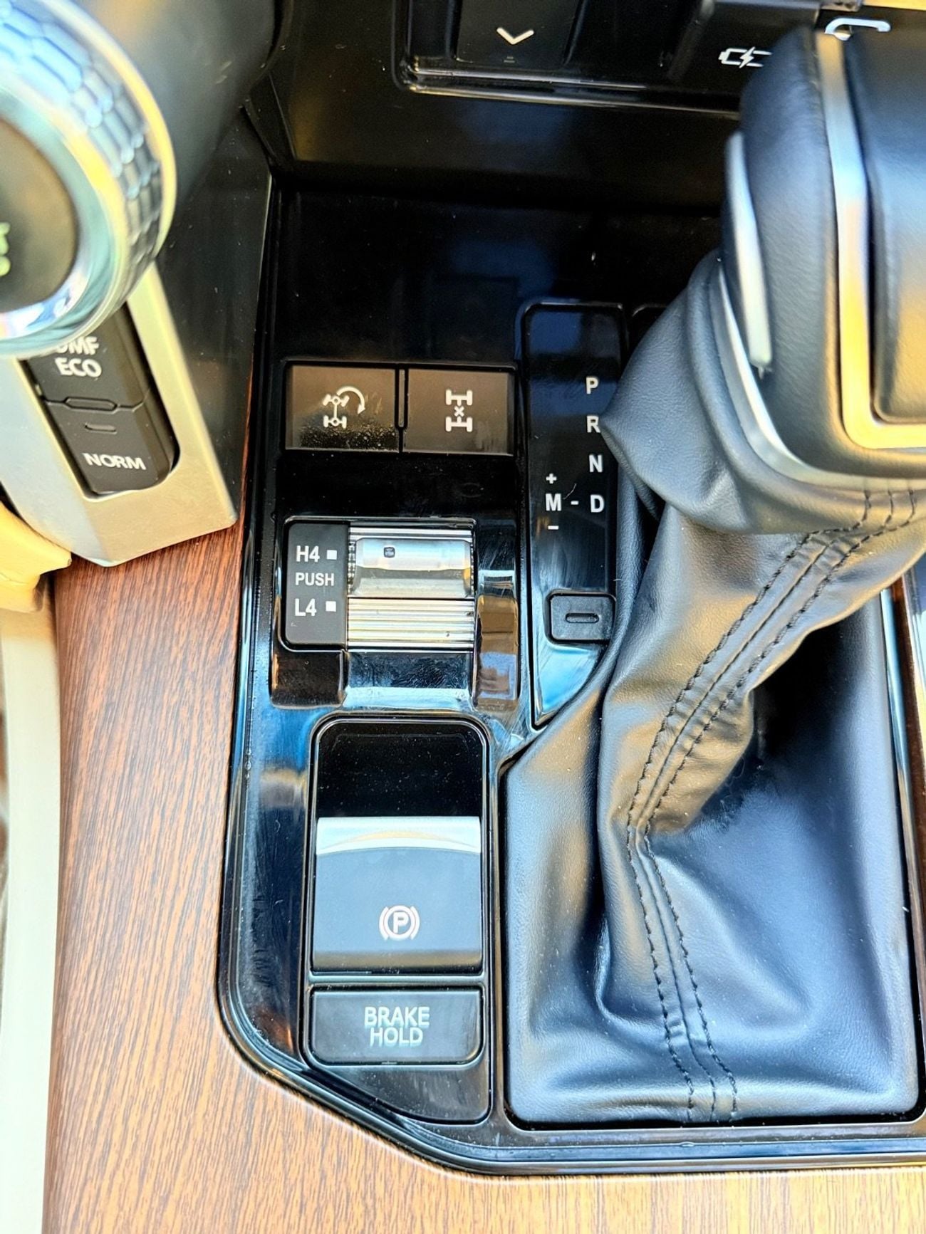 تويوتا لاند كروزر GXR+ 4.0L