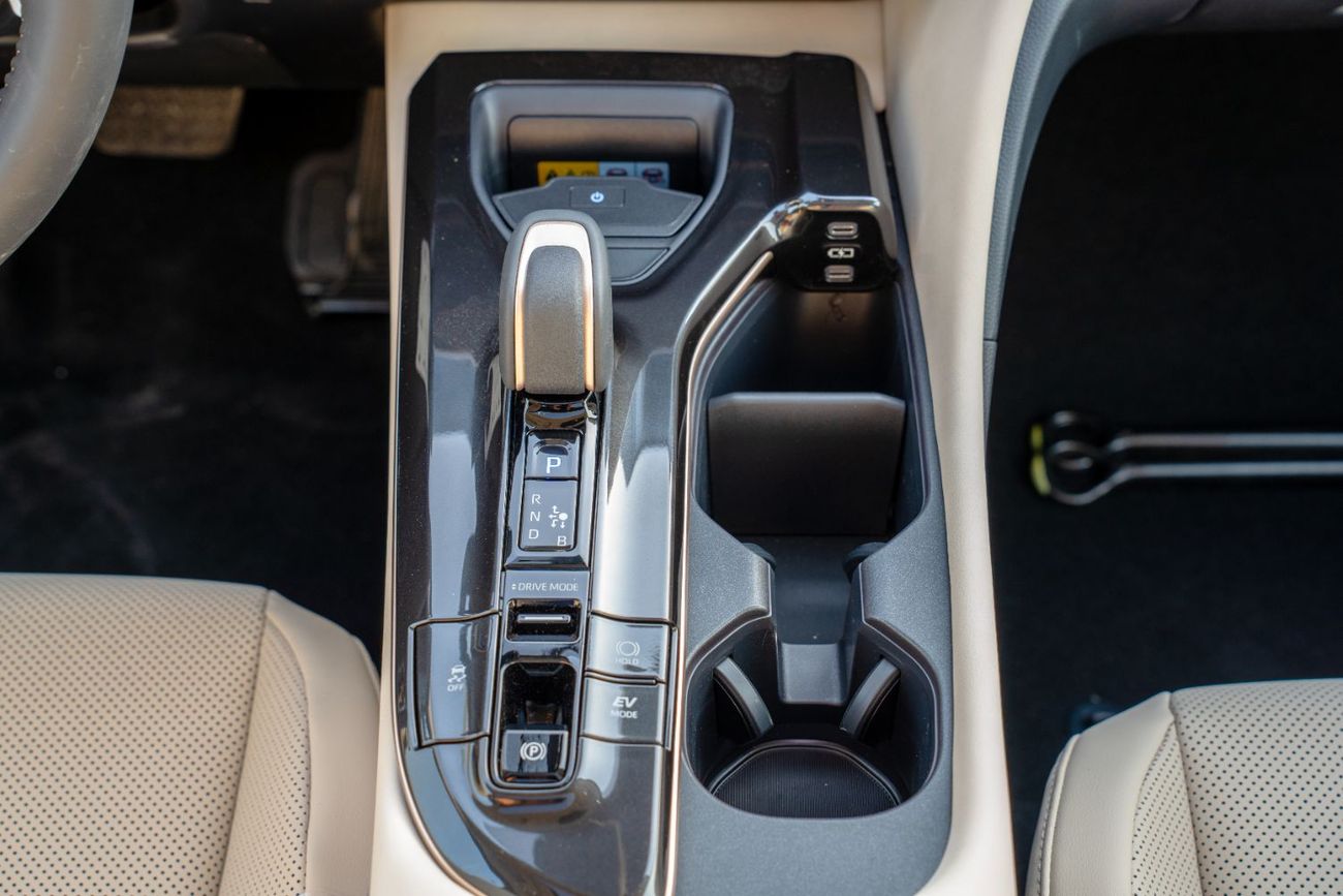 تويوتا كراون Toyota Crown 2026 2.5L Hybrid FWD