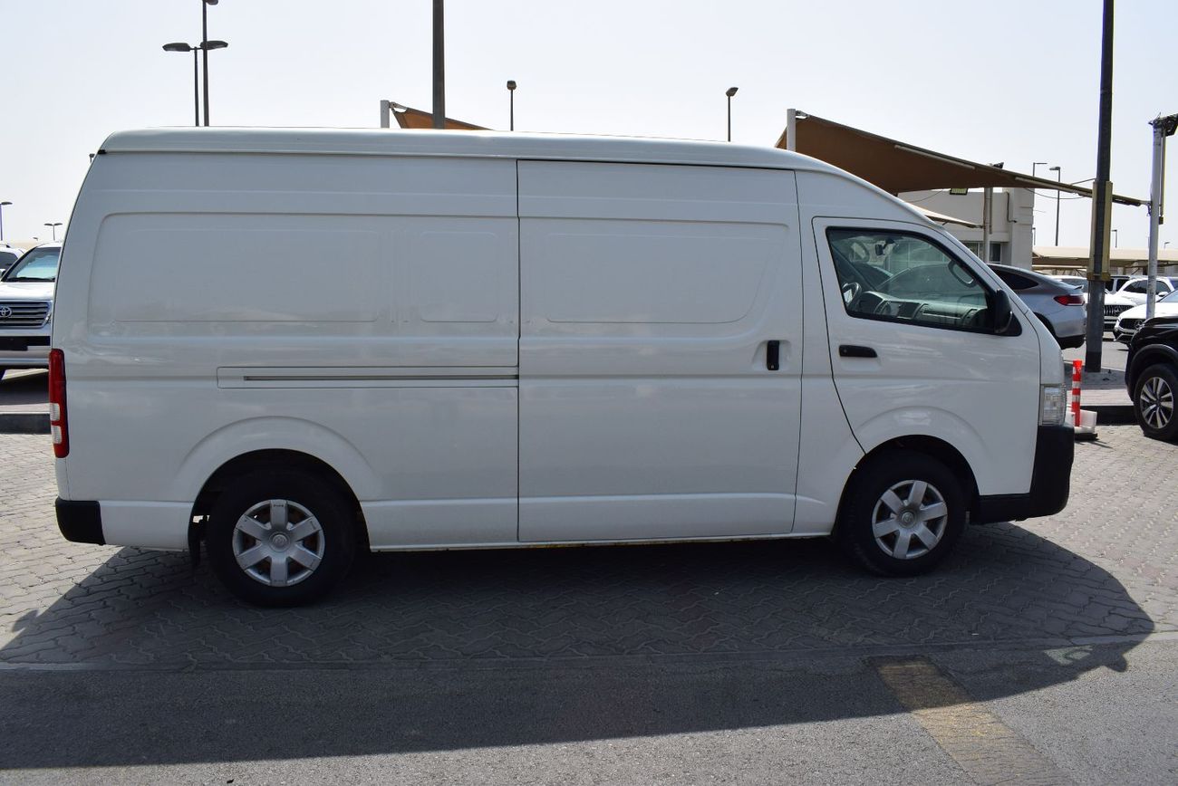 Toyota Hiace GLS -High Roof  Panal Van 2.7L