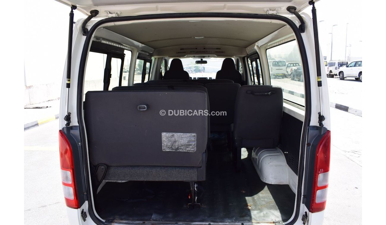 تويوتا هاياس GL - Std سقف