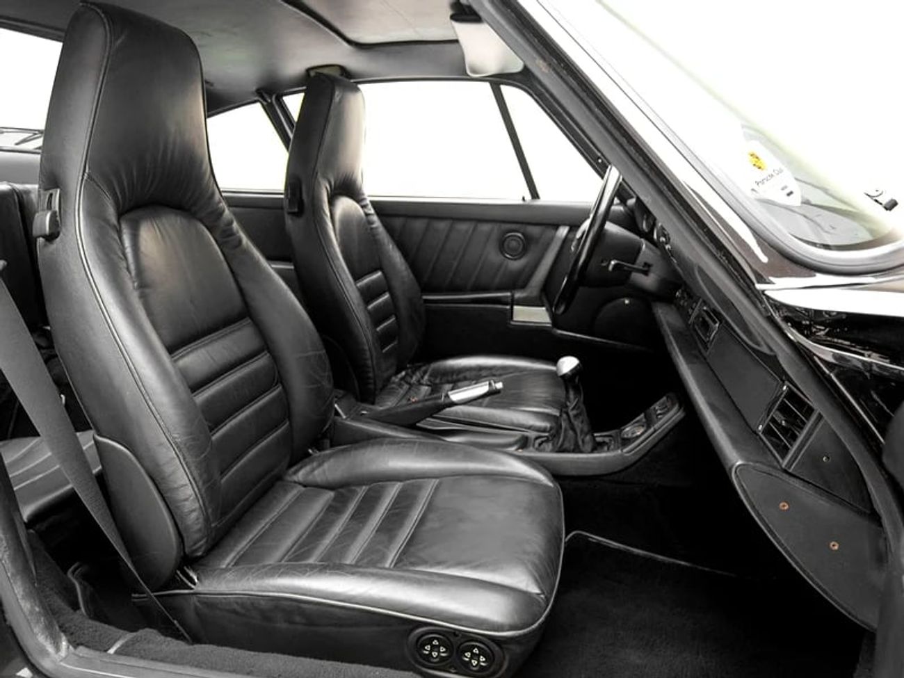 Porsche 911 964 Turbo (with Turbo S Factory Kit) Manual Transmission | GCC Spec